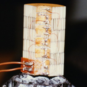 (Piezo-Stack)